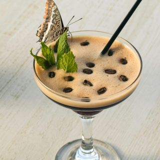 Espreso Martini (Espresso Martini)
