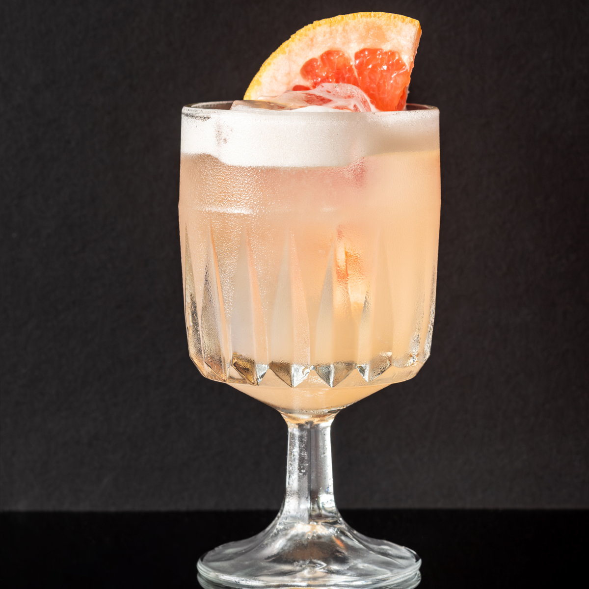 Grejpfrut Tekila Sour (Grapefruit Tequila Sour)
