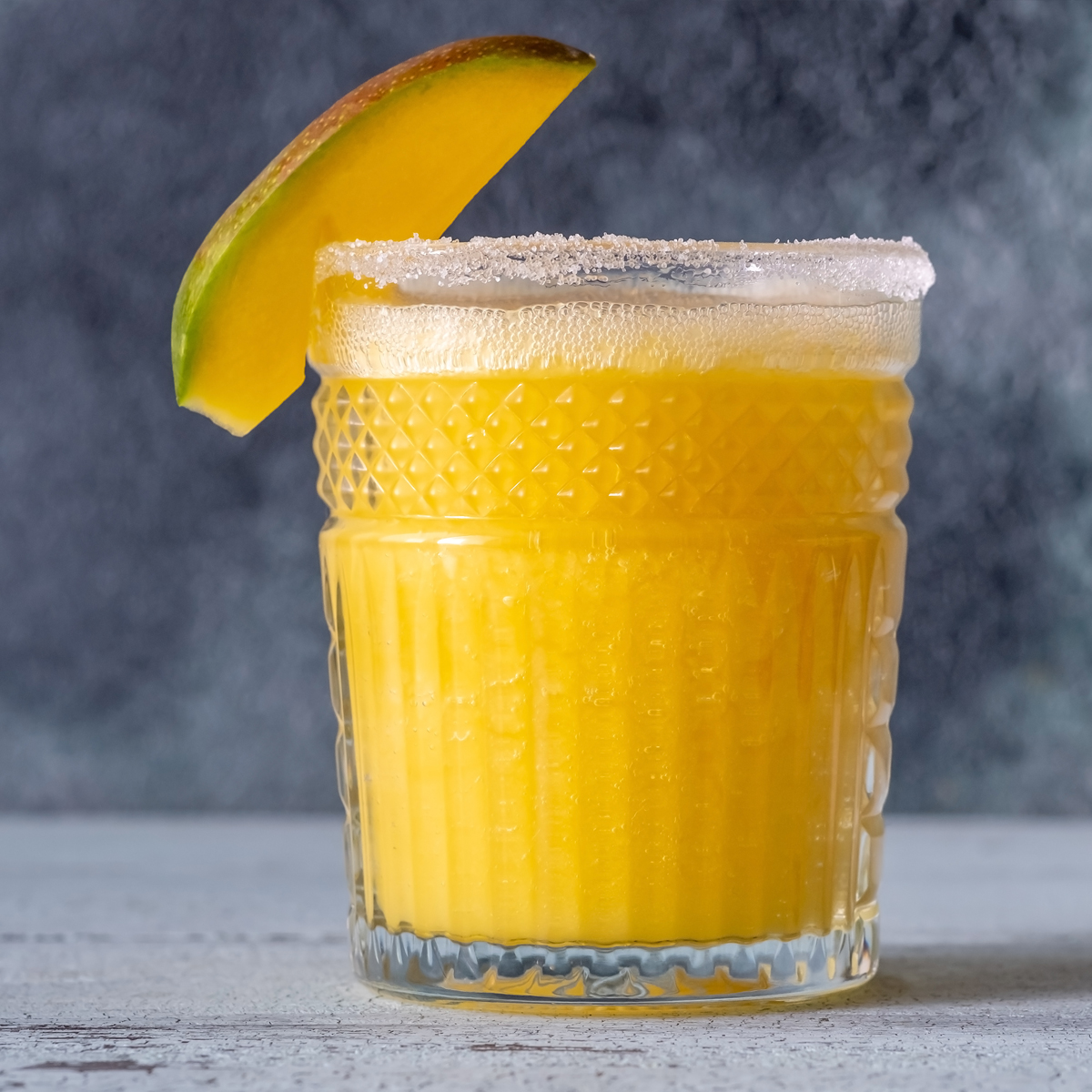 Ledena Mango Margarita (Frozen Mango Margarita)