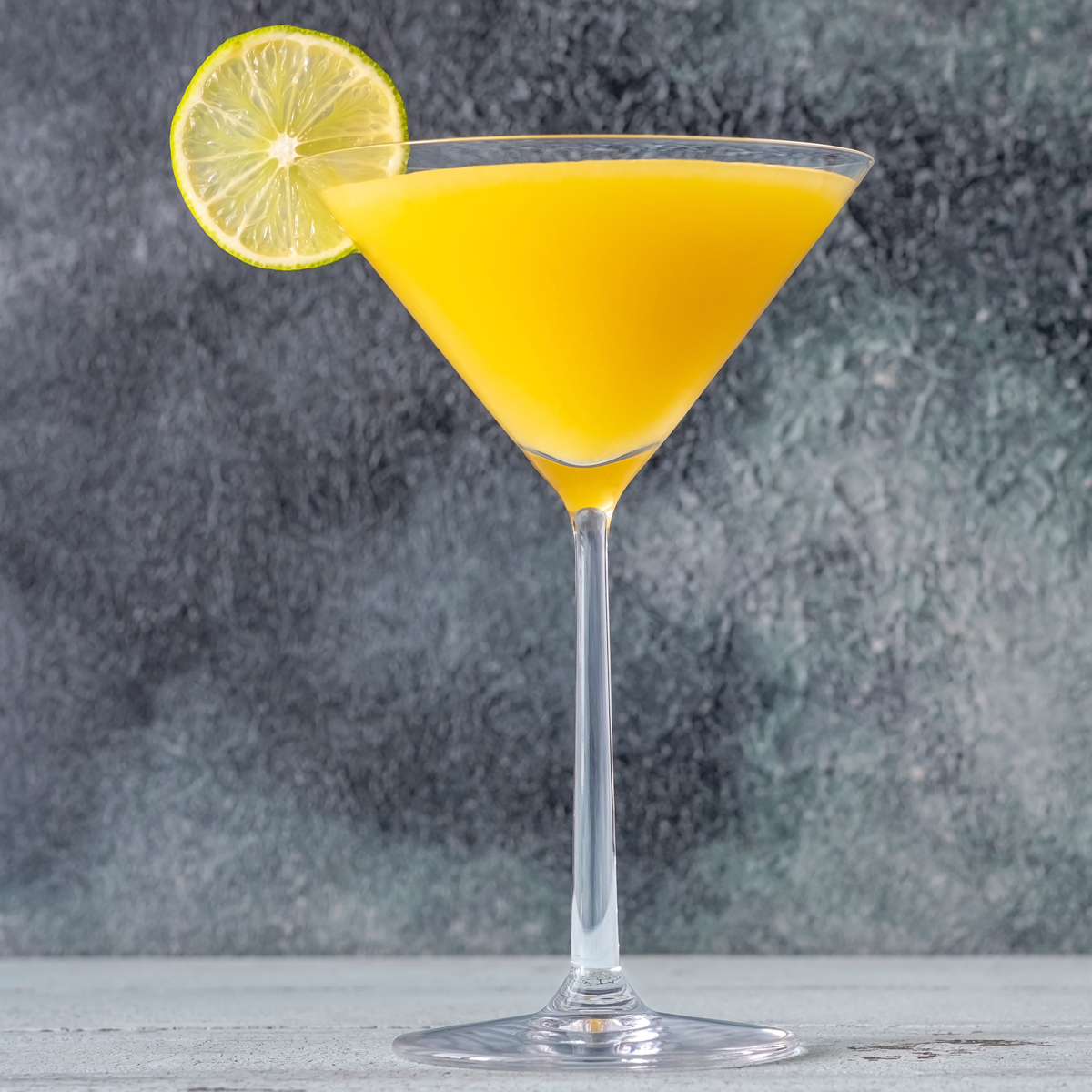 Ledeni Mango Martini (Frozen Mango Martini)