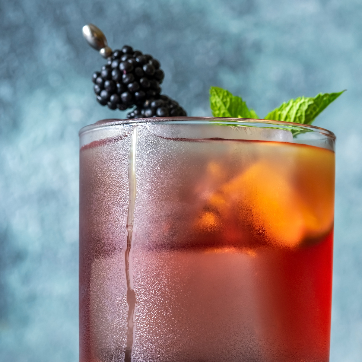 Kupina Burbon Smash (Blackberry Bourbon Smash)