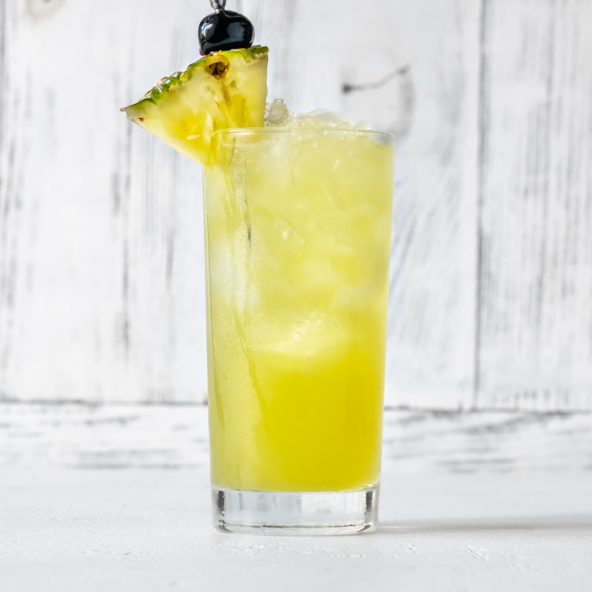 Šartrez Swizzle (Chartreuse Swizzle)
